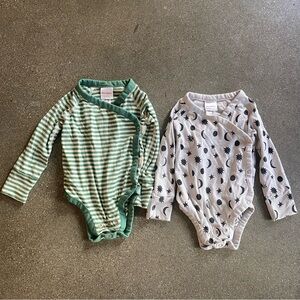 Hanna Andersson 12-18 months layette bodysuit‎ bundle green stripes stars moon